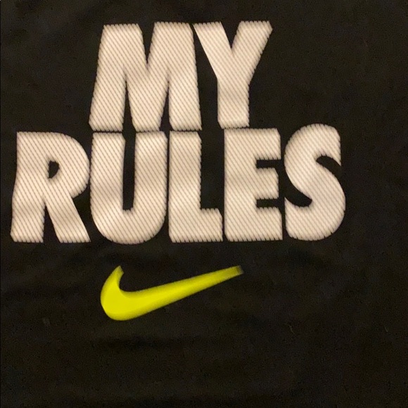 Nike boys tee - Picture 2 of 6